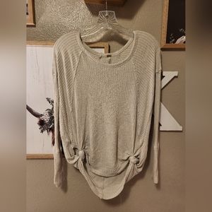 Free People Long sleeve Cream Shirt with knotted sides Size XS